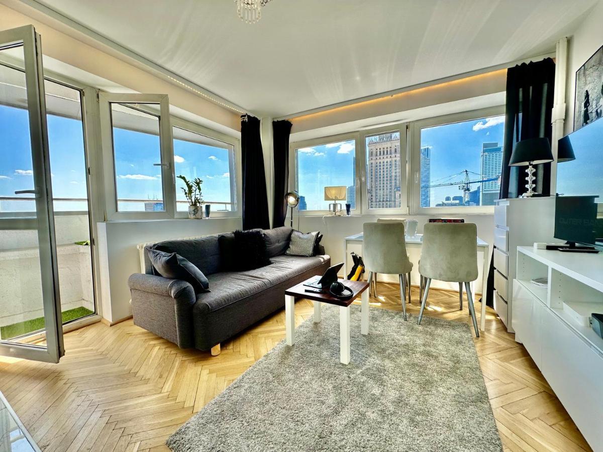 Platinum Metro X2 Wifi 350 Mbs Netflix Hbo Appletv Apartment Warsaw Luaran gambar