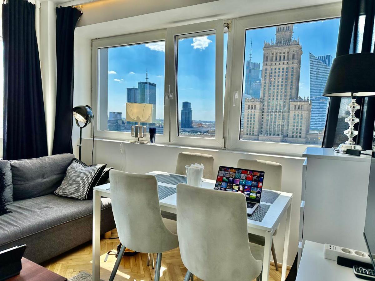 Platinum Metro X2 Wifi 350 Mbs Netflix Hbo Appletv Apartment Warsaw Luaran gambar