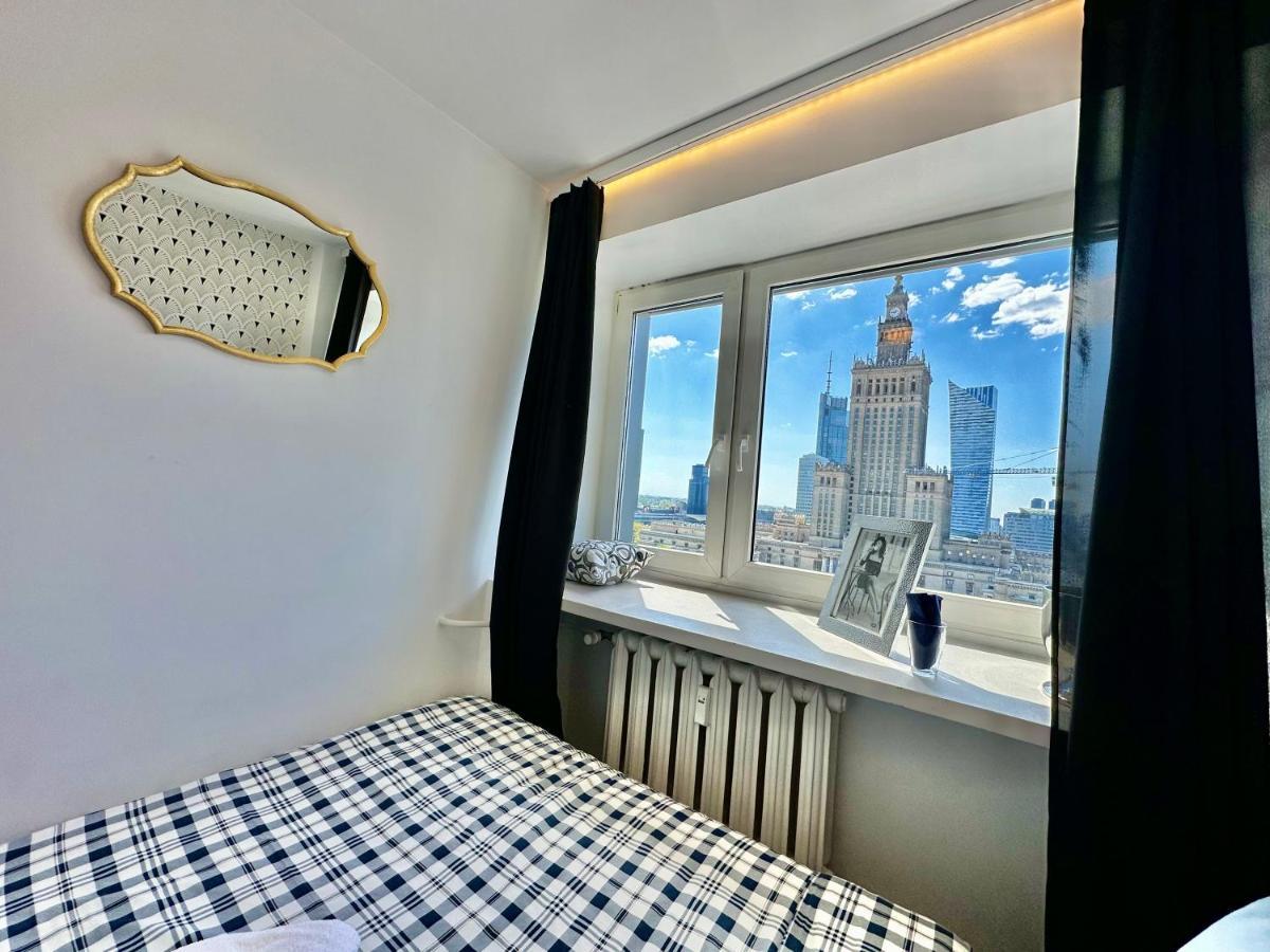 Platinum Metro X2 Wifi 350 Mbs Netflix Hbo Appletv Apartment Warsaw Luaran gambar