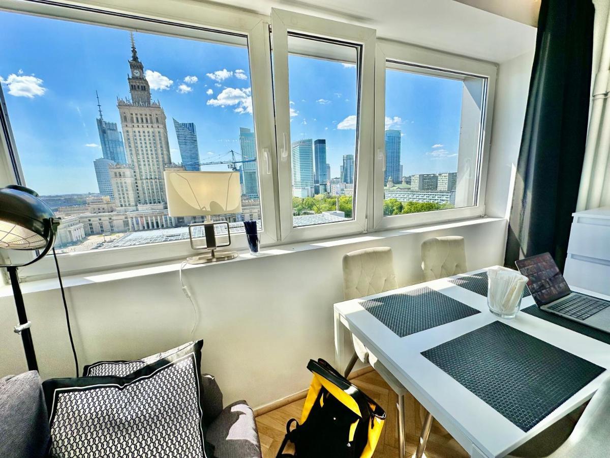 Platinum Metro X2 Wifi 350 Mbs Netflix Hbo Appletv Apartment Warsaw Luaran gambar