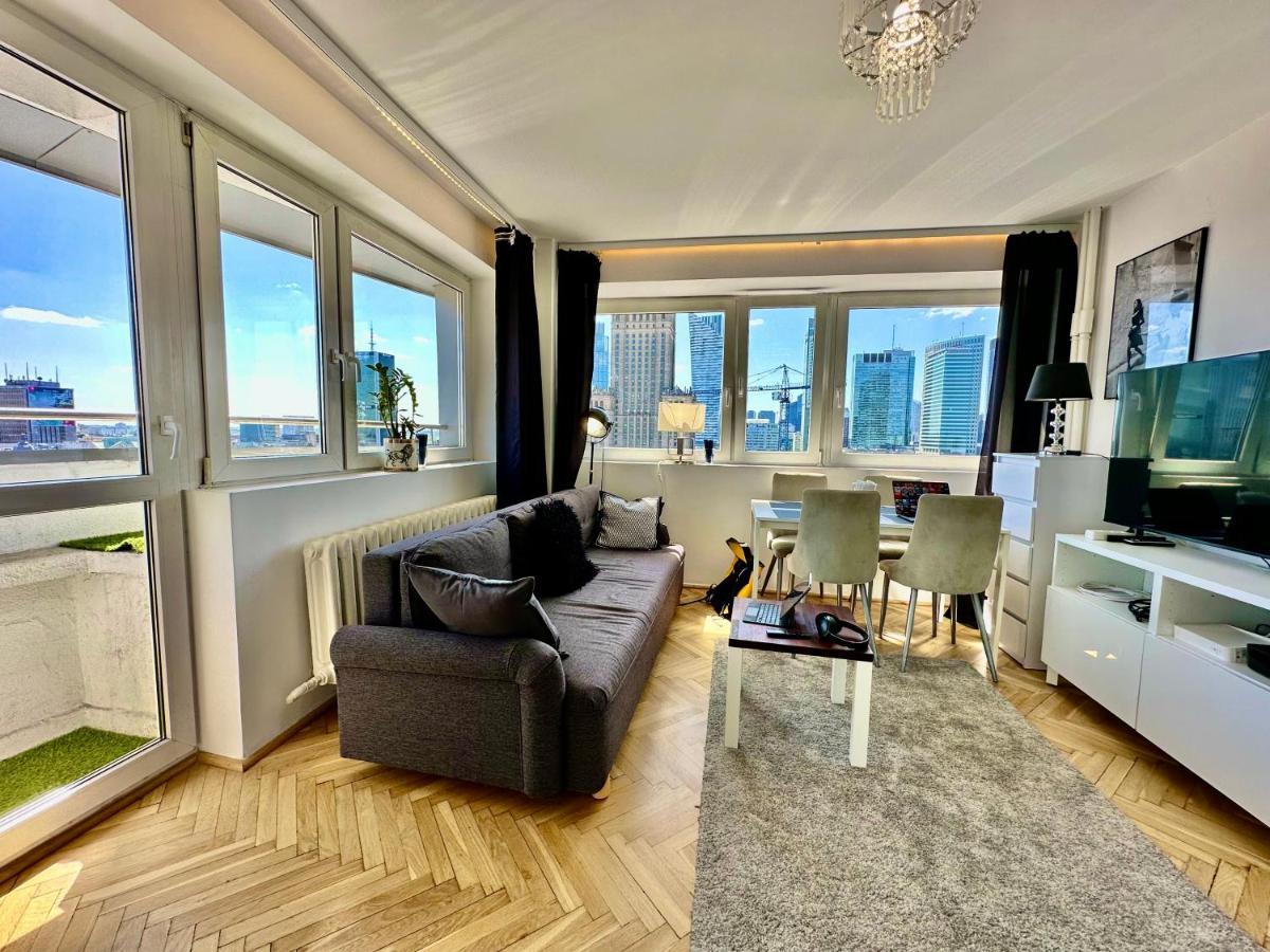 Platinum Metro X2 Wifi 350 Mbs Netflix Hbo Appletv Apartment Warsaw Luaran gambar