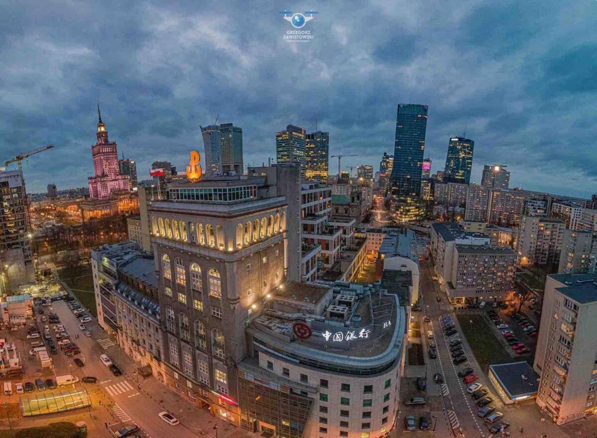 Platinum Metro X2 Wifi 350 Mbs Netflix Hbo Appletv Apartment Warsaw Luaran gambar